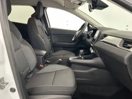 Photo 22 Renault Captur  E-Tech full hybrid 145