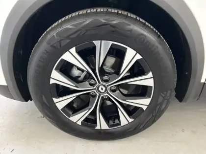 Photo 28 Renault Captur  E-Tech full hybrid 145