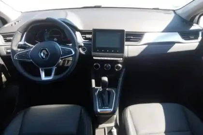 Photo 8 Renault Captur  E-Tech full hybrid 145