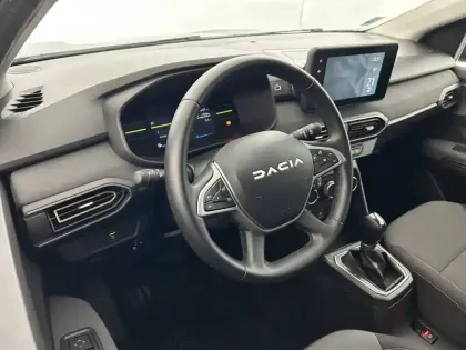 Photo 18 Dacia Jogger  Hybrid 140 7 places GSR2