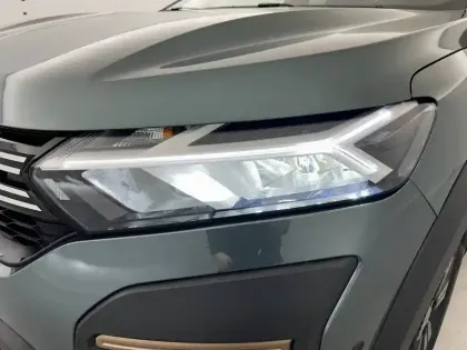 Photo 34 Dacia Jogger  Hybrid 140 7 places GSR2