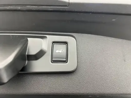 Photo 47 Renault Symbioz  E-Tech full hybrid 145