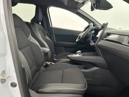 Photo 30 Renault Symbioz  E-Tech full hybrid 145