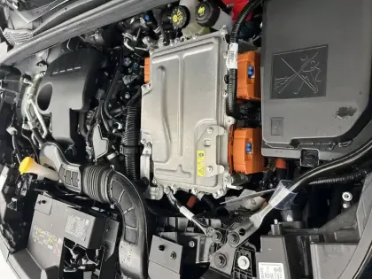 Photo 43 Renault Symbioz  E-Tech full hybrid 145