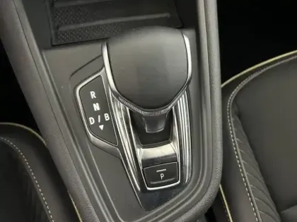 Photo 29 Renault Symbioz  E-Tech full hybrid 145