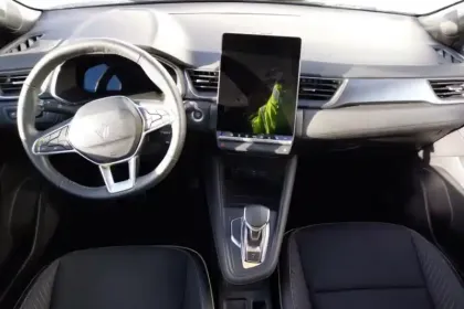 Photo 16 Renault Symbioz  E-Tech full hybrid 145