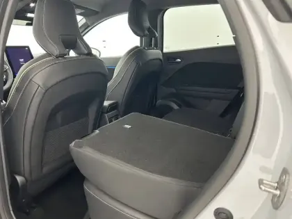 Photo 46 Renault Symbioz  E-Tech full hybrid 145