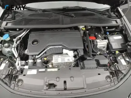 Photo 11 Peugeot 408  Hybrid 136 e-DCS6