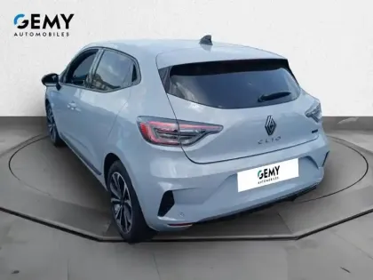 Photo 6 Renault Clio  E-Tech full hybrid 145
