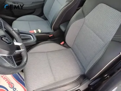 Photo 8 Renault Clio  E-Tech full hybrid 145