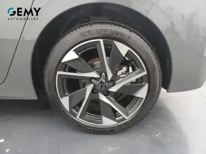 Photo 11 Peugeot 308  Hybrid 136 e-DCS6