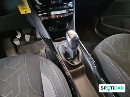 Photo 13 Peugeot 2008 Gén. I Ph2 Style 5