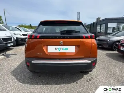 Photo 27 Peugeot 2008  PureTech 100 S&S BVM6