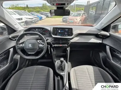 Photo 32 Peugeot 2008  PureTech 100 S&S BVM6