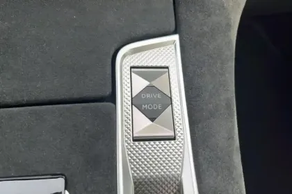 Photo 26 DS DS 7  Hybride Rechargeable E-Tense 225 EAT8