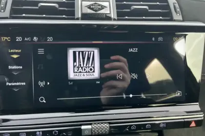 Photo 23 DS DS 7  Hybride Rechargeable E-Tense 225 EAT8