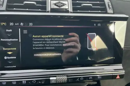 Photo 24 DS DS 7  Hybride Rechargeable E-Tense 225 EAT8