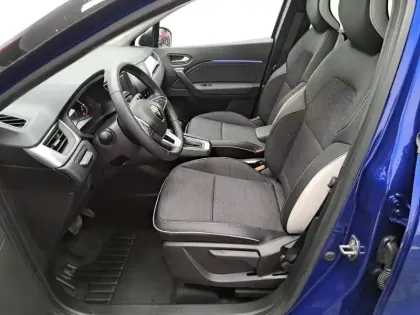 Photo 27 Renault Captur  E-Tech full hybrid 145