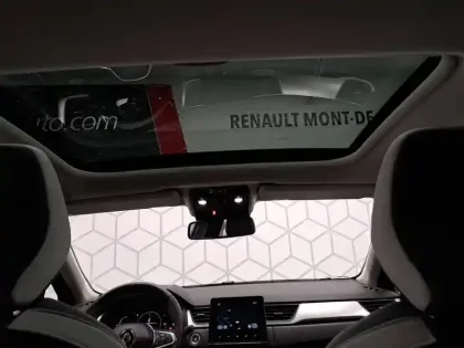 Photo 44 Renault Captur  E-Tech full hybrid 145