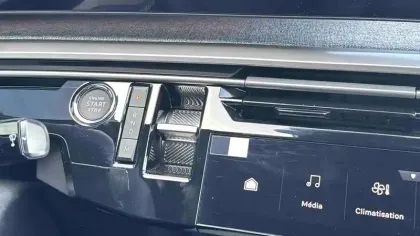 Photo 18 Peugeot 3008  Hybrid 145 e-DCS6