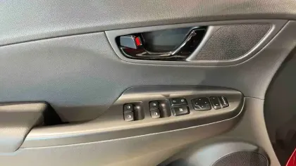 Photo 17 Hyundai Kona  1.6 GDi Hybrid