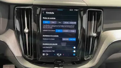 Photo 22 Volvo Xc60  T6 AWD Hybride rechargeable 253 ch+145 ch Geartronic 8