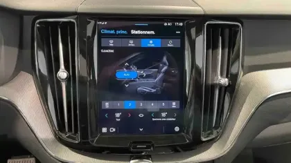 Photo 23 Volvo Xc60  T6 AWD Hybride rechargeable 253 ch+145 ch Geartronic 8