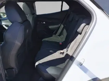 Photo 11 Peugeot 2008  Hybrid 145 e-DCS6