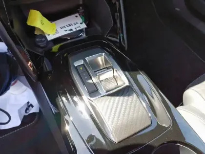 Photo 13 Peugeot 2008  Hybrid 145 e-DCS6