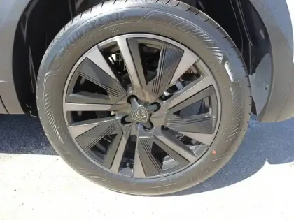 Photo 12 Peugeot 2008  Hybrid 145 e-DCS6