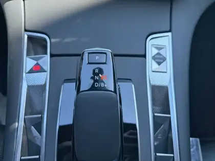 Photo 13 DS DS 7  Hybride Rechargeable E-Tense 360 EAT8 4x4