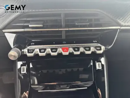 Photo 18 Peugeot 2008 Gén. II Ph2 Allure 5