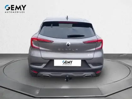 Photo 42 Renault Captur  mild hybrid 140