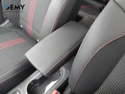 Photo 36 Renault Captur Gén. II (HJB) Ph1 NG RS Line 5