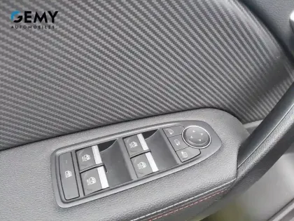 Photo 57 Renault Captur  mild hybrid 140
