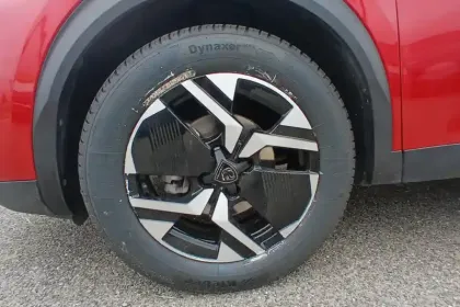 Photo 11 Peugeot 2008  PureTech 100 S&S BVM6