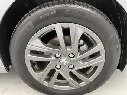 Photo 44 Peugeot 208  PureTech 75 S&S BVM5