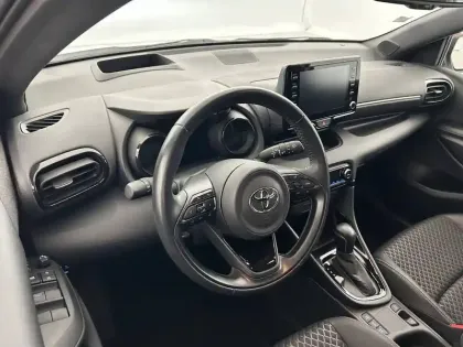Photo 74 Toyota Yaris  Hybride 116h
