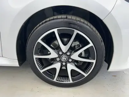 Photo 38 Toyota Yaris  Hybride 116h