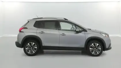 Photo 16 Peugeot 2008  BlueHDi 100ch S&S BVM6