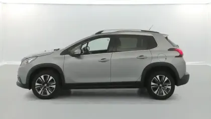 Photo 12 Peugeot 2008  BlueHDi 100ch S&S BVM6