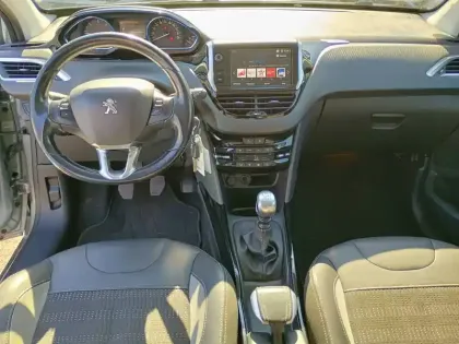 Photo 9 Peugeot 2008  BlueHDi 100ch S&S BVM6