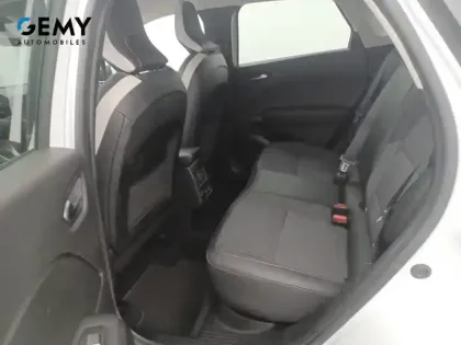 Photo 39 Renault Captur  mild hybrid 140