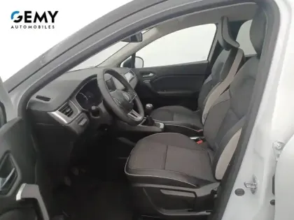 Photo 38 Renault Captur  mild hybrid 140