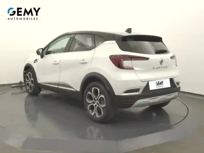 Photo 36 Renault Captur  mild hybrid 140