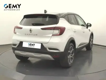 Photo 47 Renault Captur  mild hybrid 140