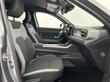 Photo 27 Dacia Bigster  Hybrid 155