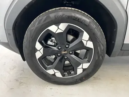 Photo 32 Dacia Bigster  Hybrid 155