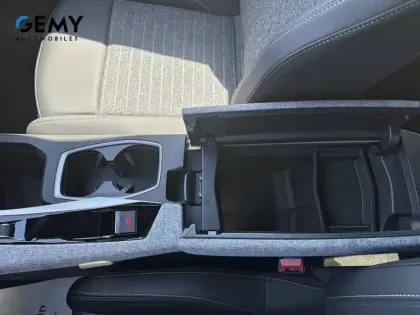 Photo 17 Peugeot 3008  Hybrid 145 e-DCS6