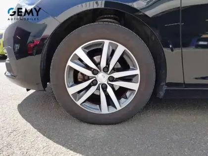 Photo 10 Peugeot 308  PureTech 110ch S&S BVM6